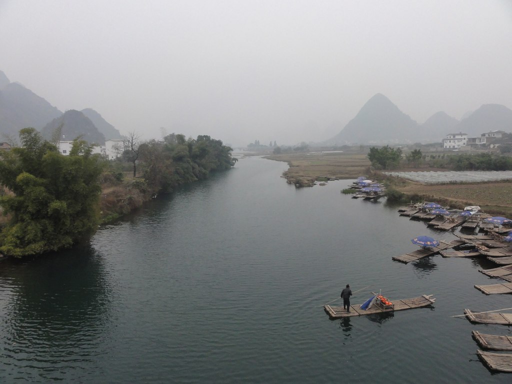 Tour privado por Yangshuo en bicicleta y balsa de bambú